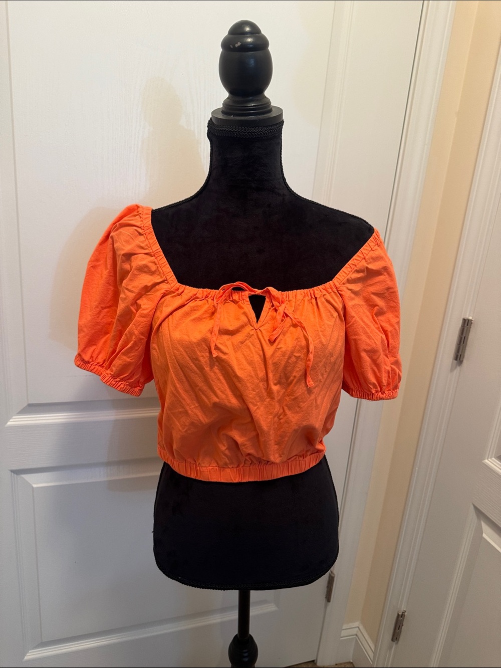 Universal Thread Coral Puff-Sleeve Off-Shoulder Crop Top - Women’s Size XS